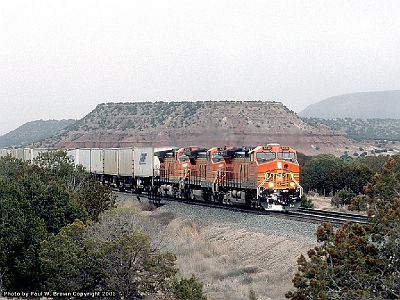 BNSF 5520 at MP 863-5, Abo, NM in March 2005.jpg